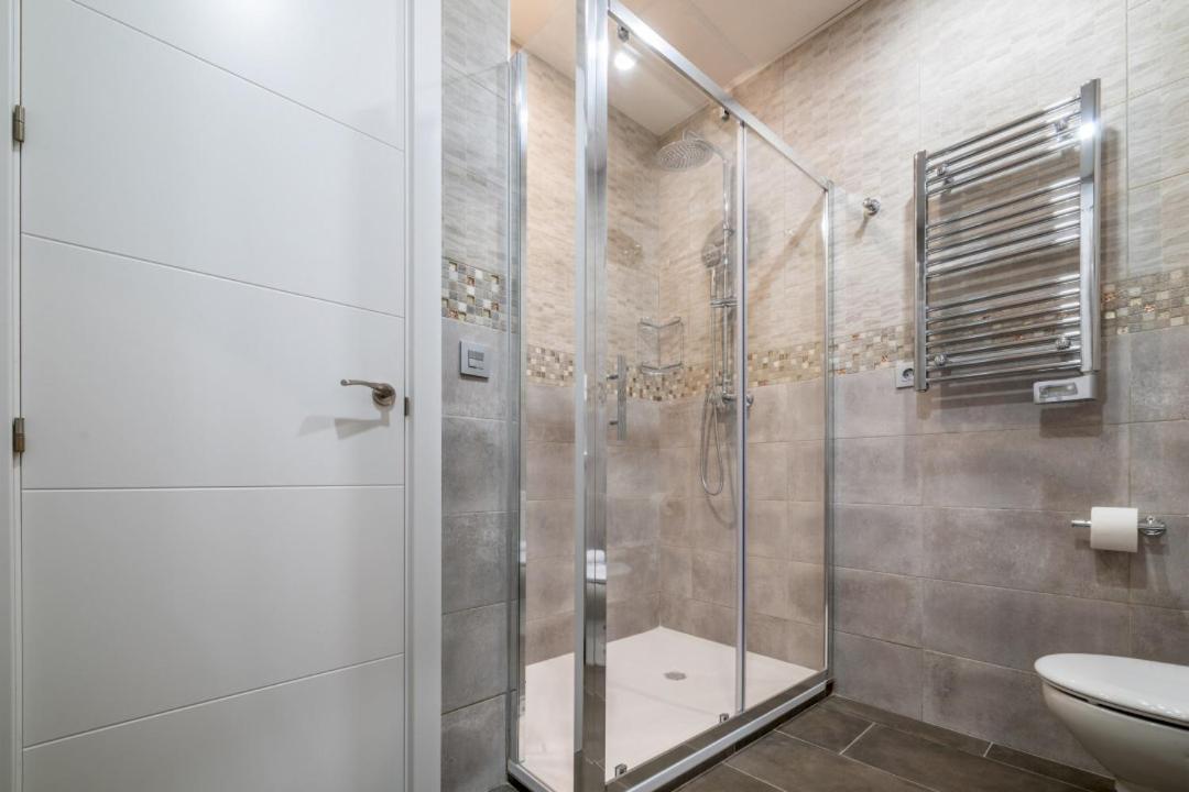 2 Bedrooms 1.5 Bathrooms Furnished - Justicia - Refurbished - Mintystay Madrid Eksteriør billede
