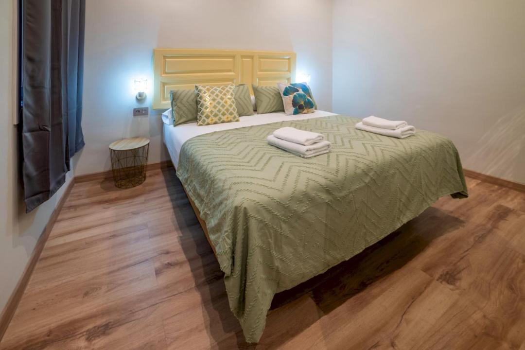 2 Bedrooms 1.5 Bathrooms Furnished - Justicia - Refurbished - Mintystay Madrid Eksteriør billede